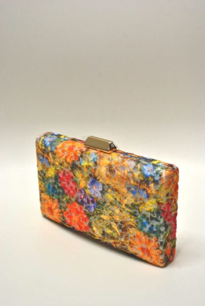 Clutch bordado flores multi - Imagen 2