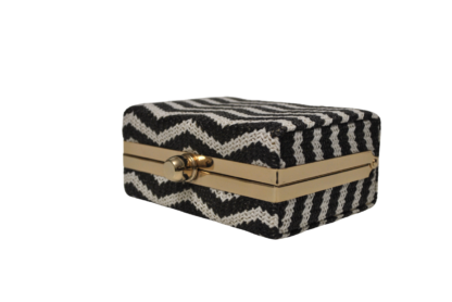 Clutch blanco y negro rafia - Imagen 2