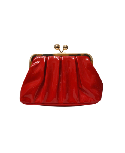 Clutch rojo charol broche